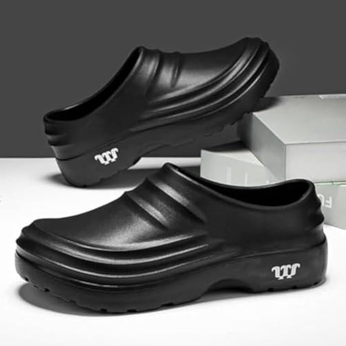 Unisex Slip-Resistant Work Clogs Waterproof Oil-Resistant Nursing Shoes Wide Fit Comfortable Non-Slip Chef Clogs for Healthcare/Kitchen/Garden (Black)